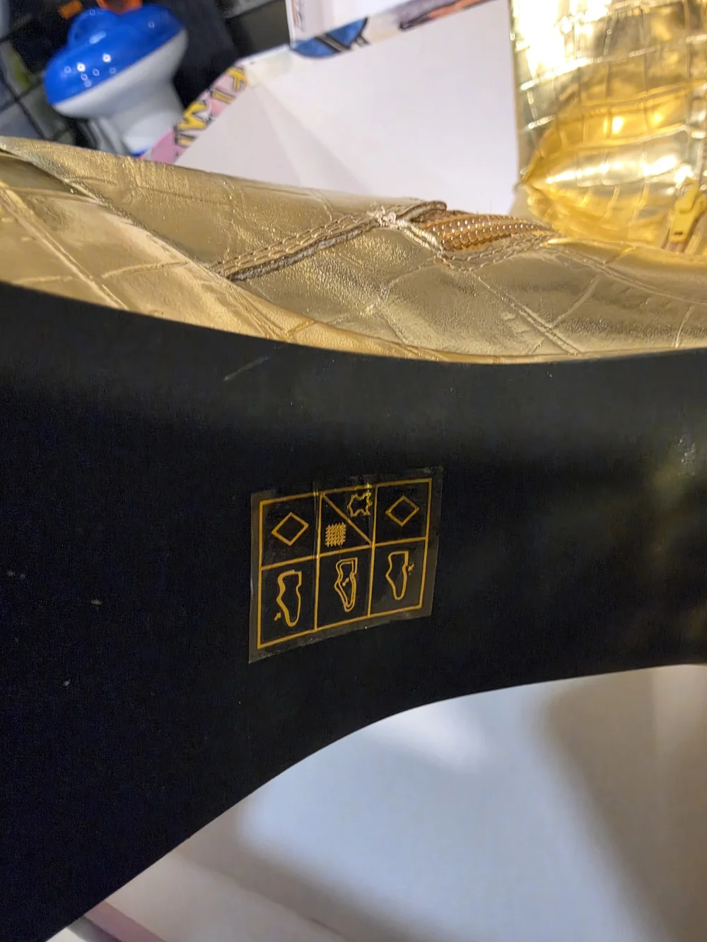 Jeffrey Campbell CLOVED Gold Metallic Croc Platform Boots Size 9 w/ Box